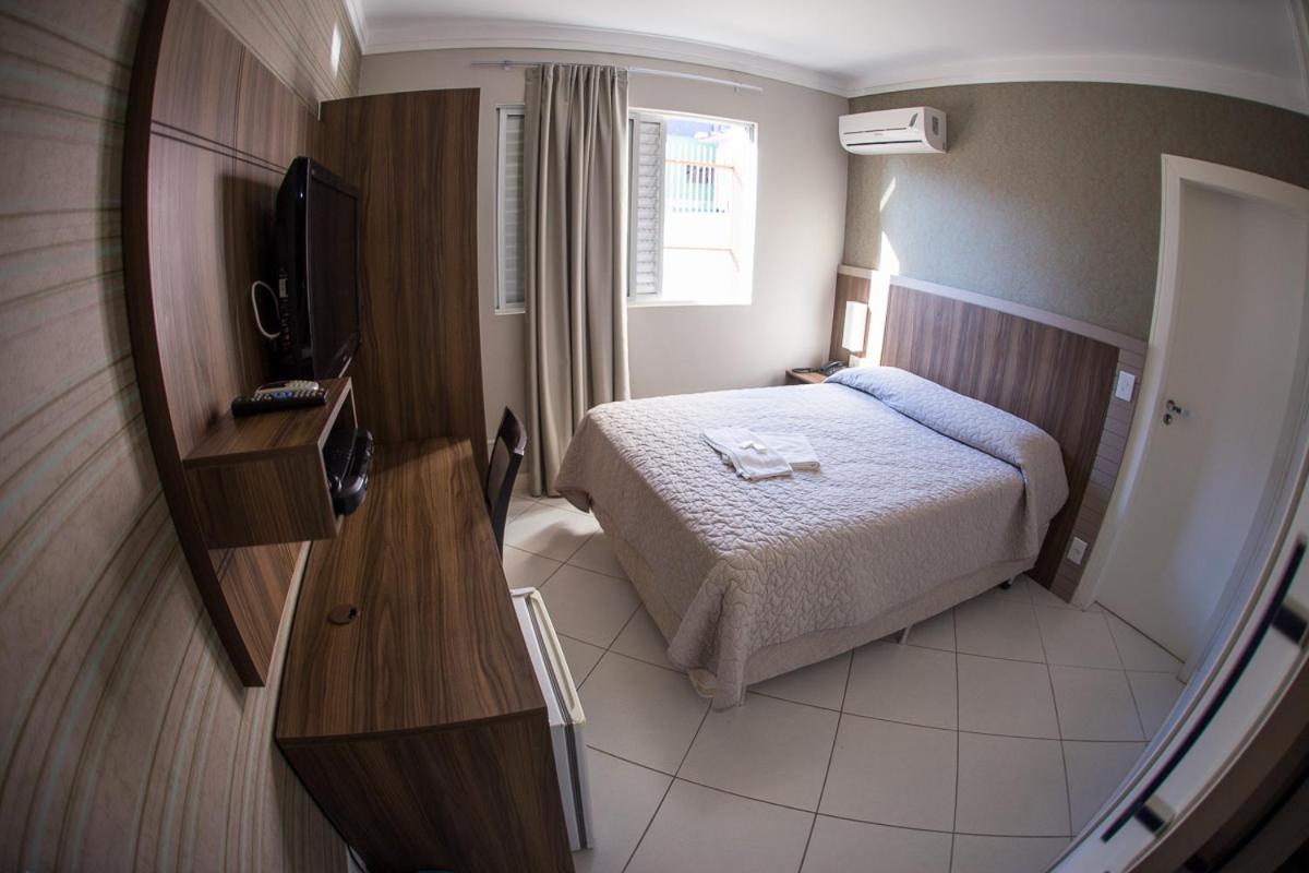 Hotel Contessi Urussanga Habitación foto